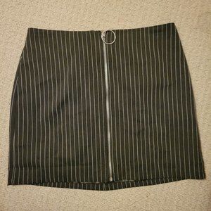Forever 21 Black Pinstriped Skirt with Zipper | Size L